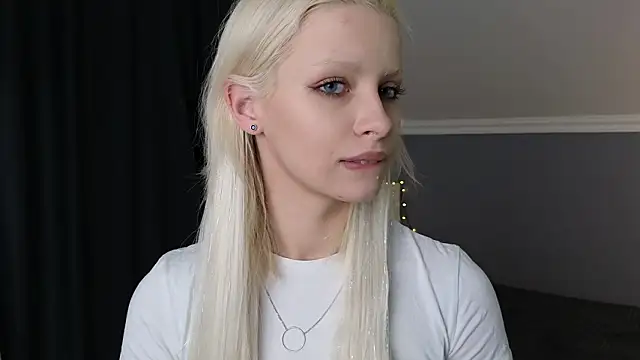 Naomi Demio online show from 03.14.26