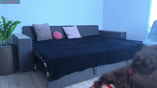 MillaKowal online show from 03.11.26