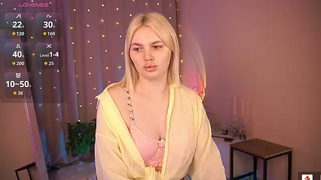 Snapshot of AmeliaWeells chatting on 03.18.26 AmeliaWeells online show from 03.18.26