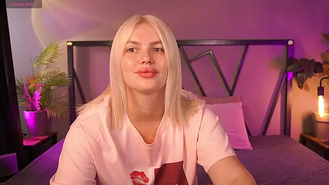 AmeliaWeells online show from 07.16.26