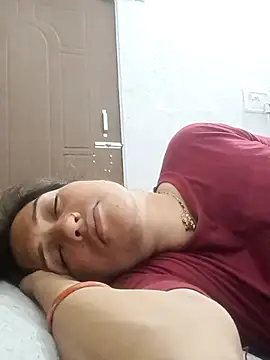 Cute-karisma1234 online show from 02.20.26