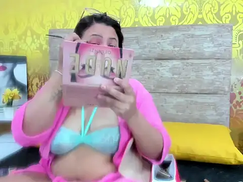 elianacollins23 online show from 02.20.26