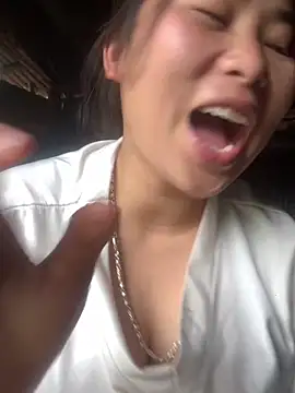 Snapshot of patry33 chatting on 04.28.26 patry33 online show from 04.28.26
