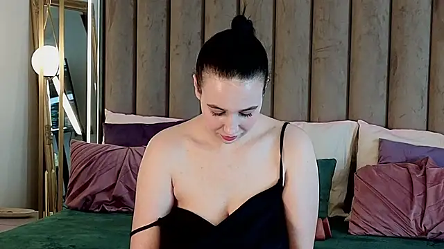 MavisReeve online show from 04.16.26