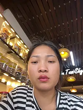 Lyn-be99 online show from 04.21.26