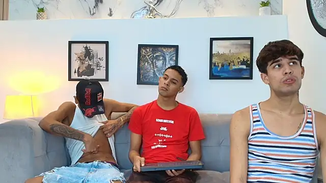 Snapshot of Sexy_boys_hell2 chatting on 02.12.26 Sexy boys hell2 online show from 02.12.26