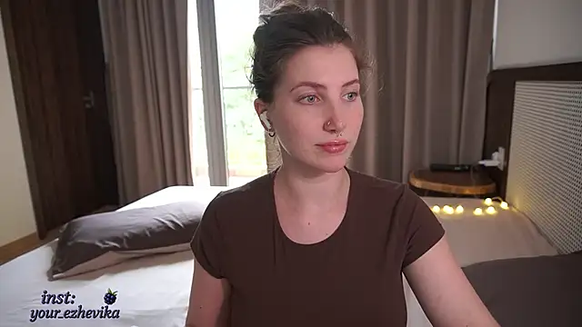 ItsEzheVika online show from 03.16.26