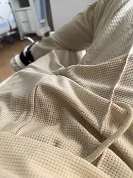 Snapshot of CrsCristi02 chatting on 02.11.26 CrsCristi02 online show from 02.11.26