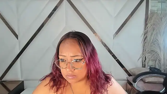 Shara Oz online show from 02.15.26