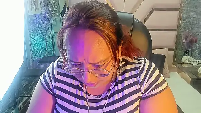 Shara Oz online show from 03.02.26