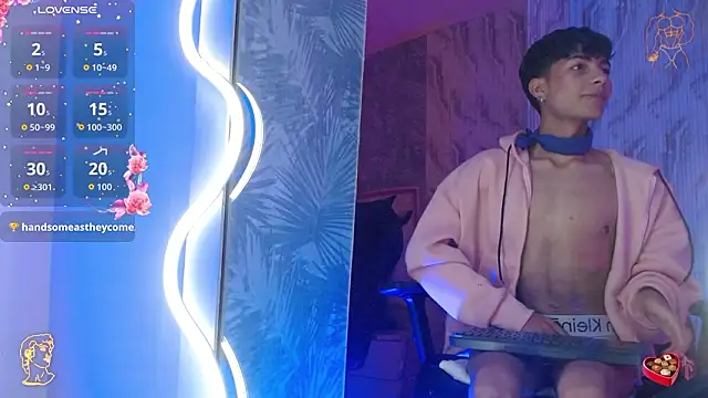 Snapshot of osamu_tay chatting on 02.03.26 osamu tay online show from 02.03.26