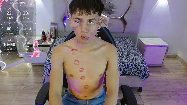 Snapshot of EVAN_TAY chatting on 02.04.26 EVAN TAY online show from 02.04.26