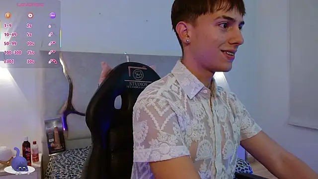 Snapshot of EVAN_TAY chatting on 02.13.26 EVAN TAY online show from 02.13.26