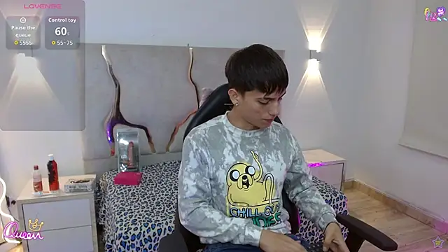 Snapshot of EVAN_TAY chatting on 02.25.26 EVAN TAY online show from 02.25.26