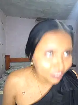 Daniela Cruz  online show from 02.13.26