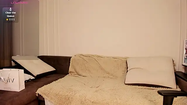 Snapshot of s00nie chatting on 02.15.26 s00nie online show from 02.15.26