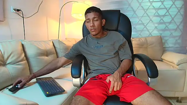 ricky spensar23cm  online show from 04.08.26