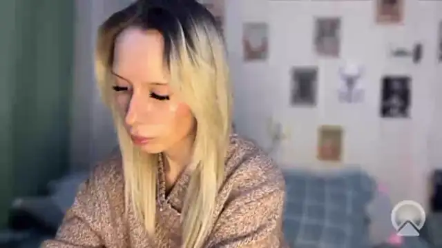 DellaCampbell online show from 02.04.26