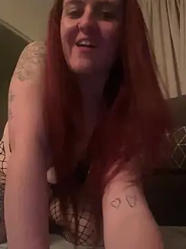 PoppySlut6999 online show from 04.17.26