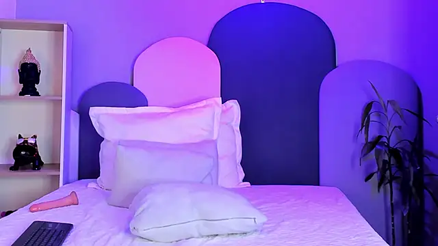 Piinksoul149 online show from 02.20.26