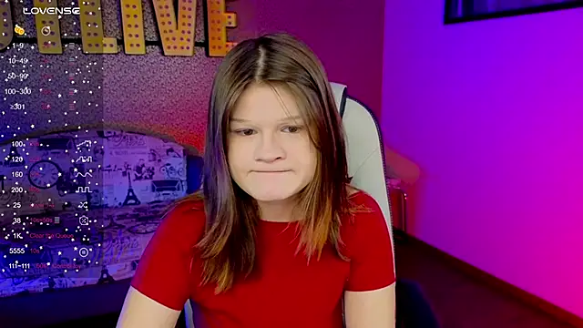 Snapshot of Lunatrend chatting on 02.20.26 Lunatrend online show from 02.20.26