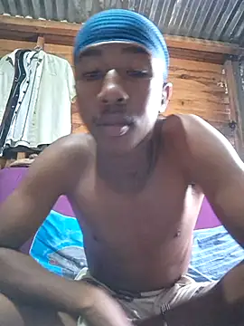 Snapshot of Peterveero12 chatting on 02.13.26 Peterveero12 online show from 02.13.26