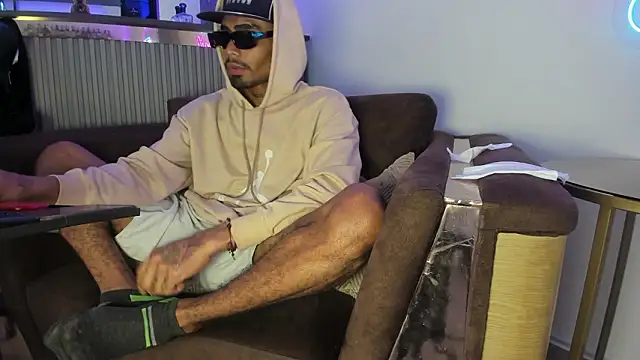 Snapshot of Rpoolrboy chatting on 02.26.26 Rpoolrboy online show from 02.26.26