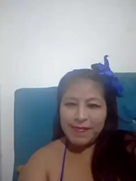 Snapshot of LaylaWinxxx chatting on 02.04.26 LaylaWinxxx online show from 02.04.26