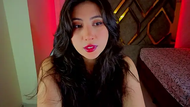 Luvienne online show from 02.24.26