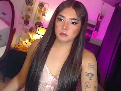 Snapshot of Katezorah chatting on 02.07.26 Katezorah online show from 02.07.26