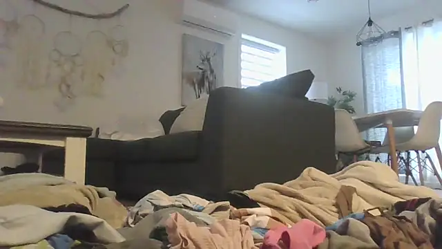 Snapshot of SpicyNatashaXO chatting on 02.17.26 SpicyNatashaXO online show from 02.17.26