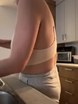 Snapshot of SpicyNatashaXO chatting on 02.22.26 SpicyNatashaXO online show from 02.22.26