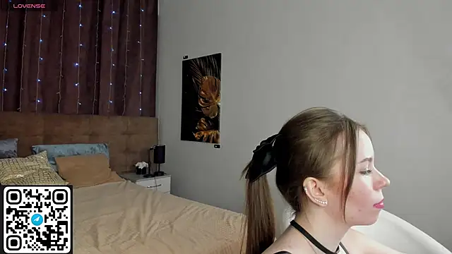 Betty Andrews online show from 02.08.26