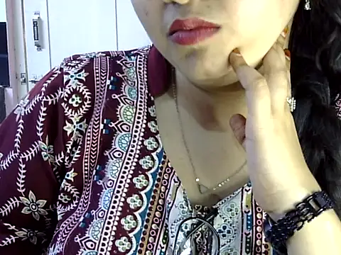 Cute Aliyaa online show from 05.29.26