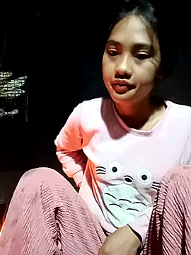 Hoa-tuylip online show from 02.25.26