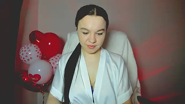 Snapshot of Mia_Mia999 chatting on 02.13.26 Mia Mia999 online show from 02.13.26