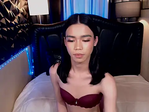 ItsurGirlMiana online show from 02.21.26