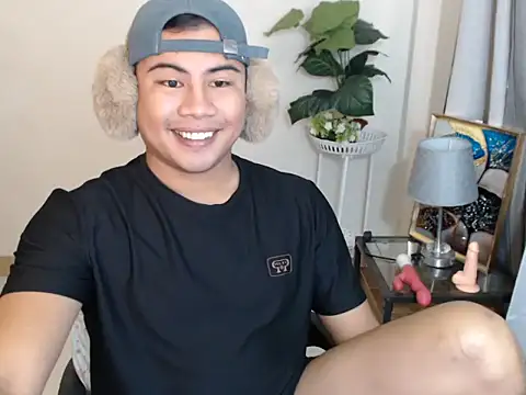 Snapshot of beraldick chatting on 02.13.26 beraldick online show from 02.13.26