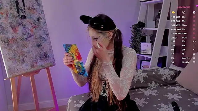 Snapshot of EdraFels chatting on 02.20.26 EdraFels online show from 02.20.26