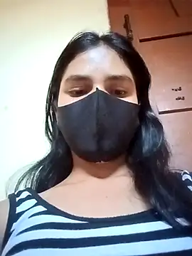 Snapshot of Mahira-- chatting on 05.16.26 Mahira-- online show from 05.16.26