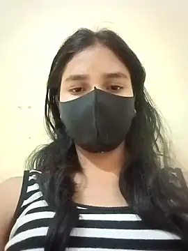 Snapshot of Mahira-- chatting on 05.16.26 Mahira-- online show from 05.16.26