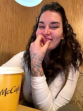 TattooGirlAlia online show from 01.19.26