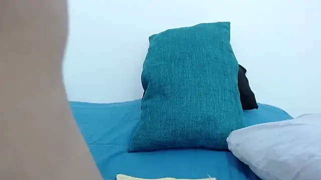 ElizabethMiler online show from 04.17.26