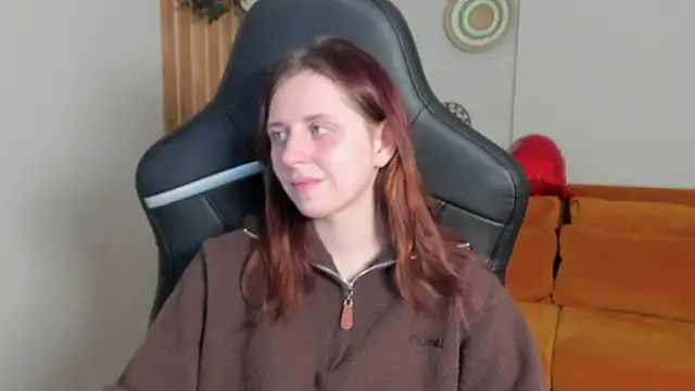 Snapshot of FreyaVey chatting on 02.16.26 FreyaVey online show from 02.16.26