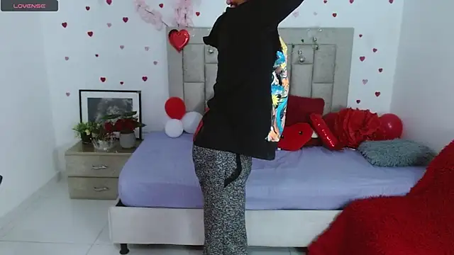 Snapshot of Caius_fox chatting on 02.23.26 Caius fox online show from 02.23.26