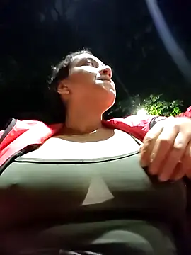 Robin H00t 2 online show from 04.21.26