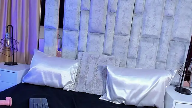 thyara noa online show from 02.03.26