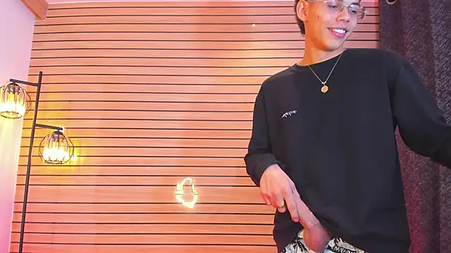 TheBatMansion online show from 04.05.26