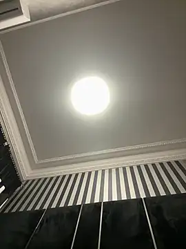 Snapshot of VyxenLissa chatting on 03.22.26 VyxenLissa online show from 03.22.26