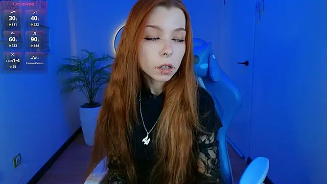 Snapshot of PinkAn8el chatting on 02.23.26 PinkAn8el online show from 02.23.26